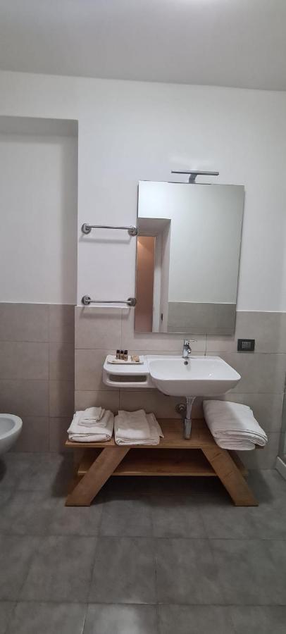 215 Addaura Luxury Room ปาแลร์โม ภายนอก รูปภาพ